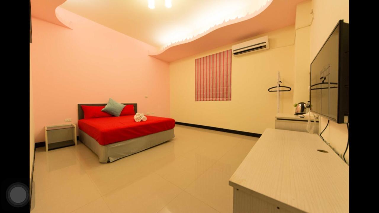 Kenting Orange Homestay Hengchun Old Town Exterior foto
