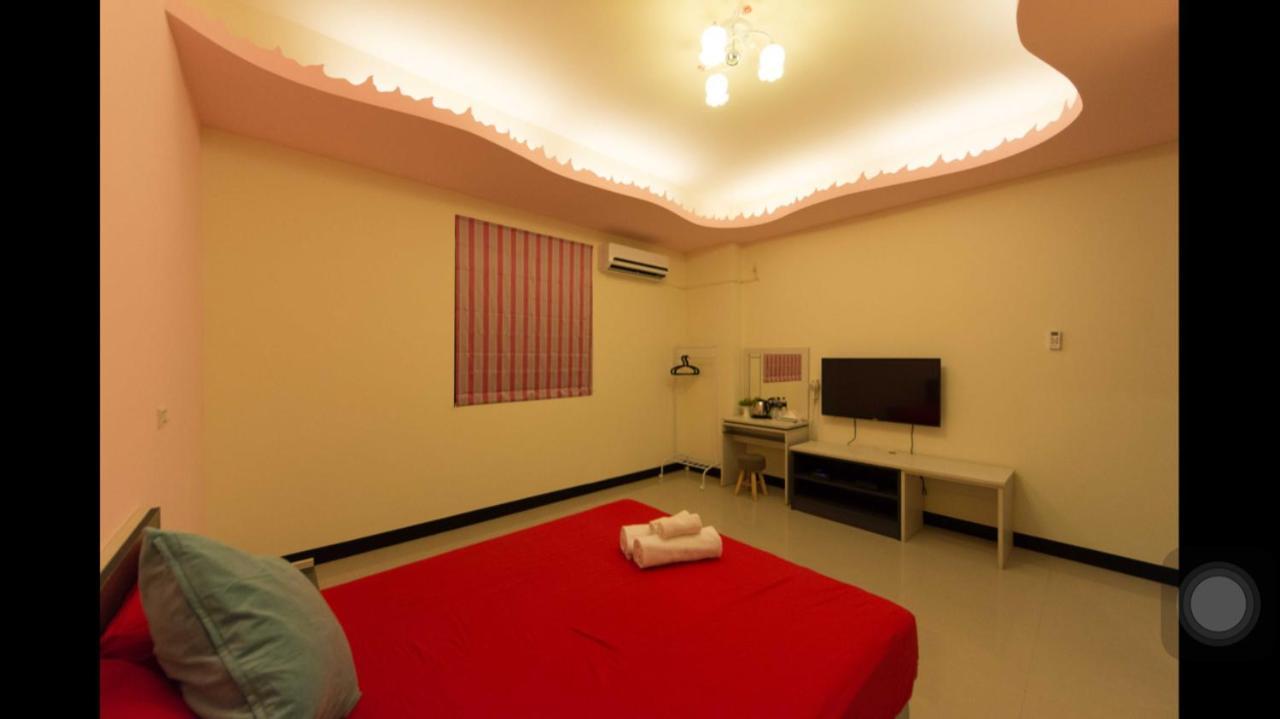 Kenting Orange Homestay Hengchun Old Town Exterior foto