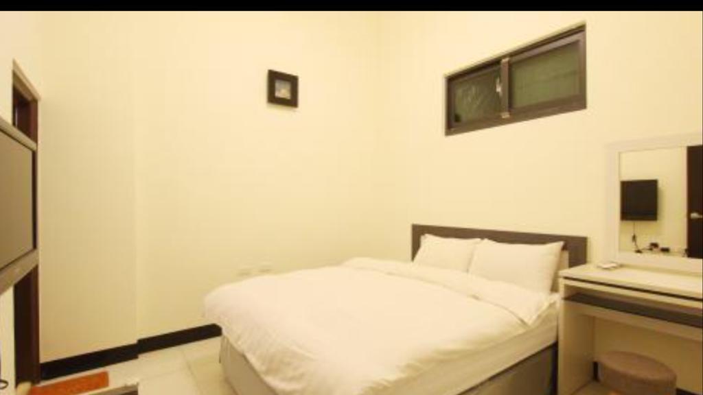 Kenting Orange Homestay Hengchun Old Town Exterior foto